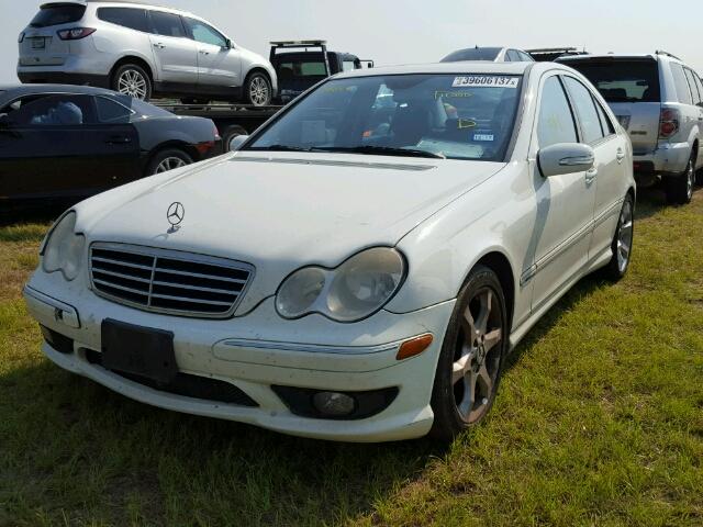 WDBRF52H87A921729 - 2007 MERCEDES-BENZ C 230 WHITE photo 2