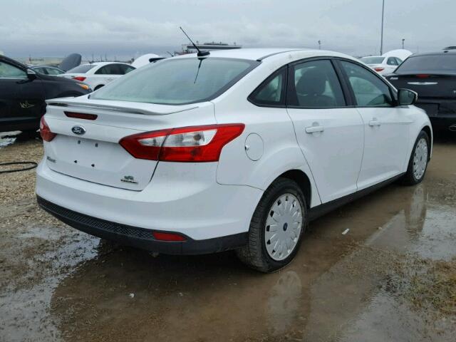 1FADP3F21DL335799 - 2013 FORD FOCUS WHITE photo 4