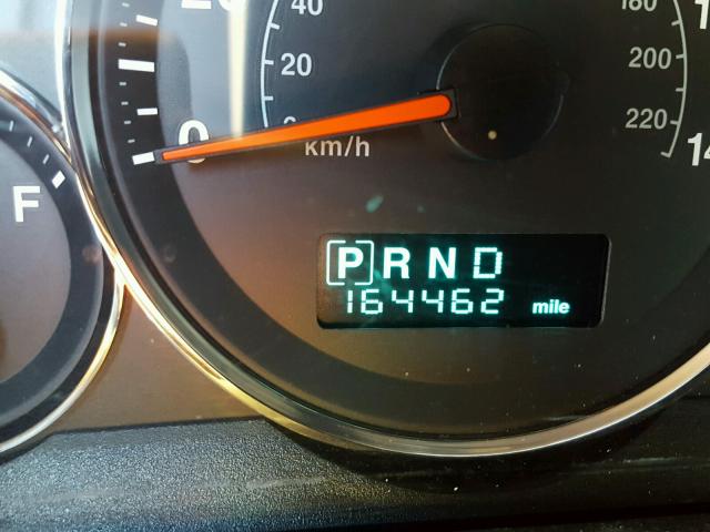 1J8HG48N36C232307 - 2006 JEEP COMMANDER SILVER photo 8