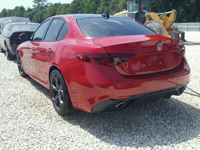 ZARFAECN7H7557556 - 2017 ALFA ROMEO GIULIA TI RED photo 3