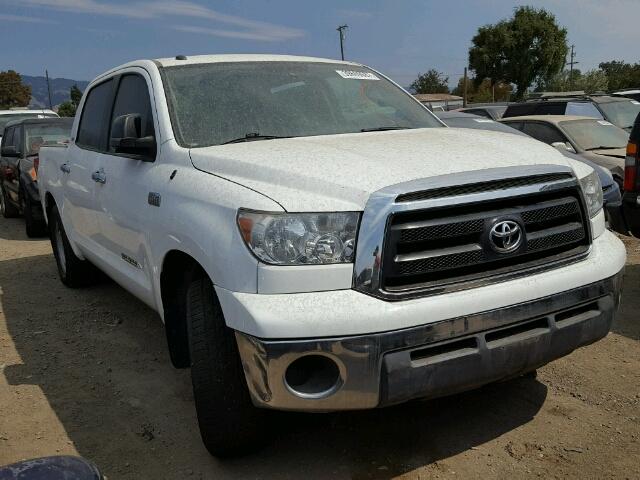 5TFEY5F17BX113482 - 2011 TOYOTA TUNDRA CRE WHITE photo 1