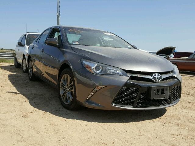 4T1BF1FK1HU669304 - 2017 TOYOTA CAMRY LE GRAY photo 1