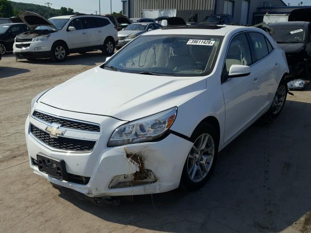 1G11D5RR7DF114192 - 2013 CHEVROLET MALIBU 1LT 白色 照片 2