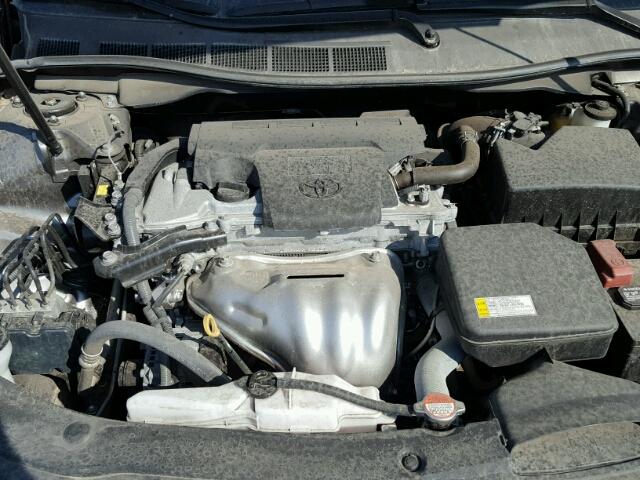 4T1BF1FK4GU203459 - 2016 TOYOTA CAMRY LE 灰色 照片 7