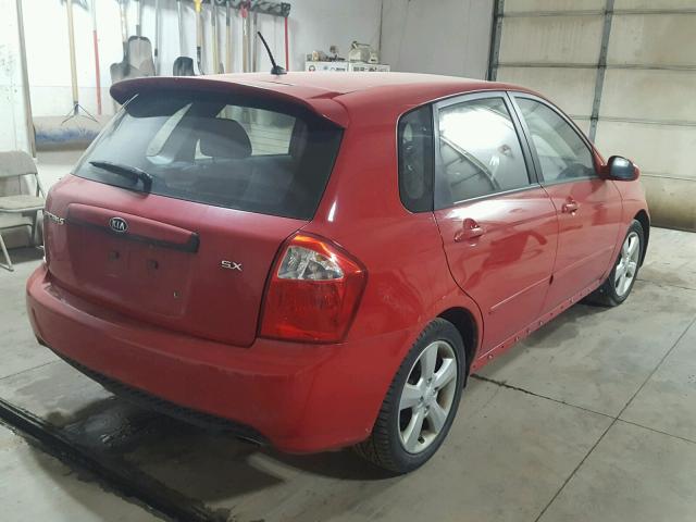 KNAFE161675003139 - 2007 KIA SPECTRA5 S RED photo 4