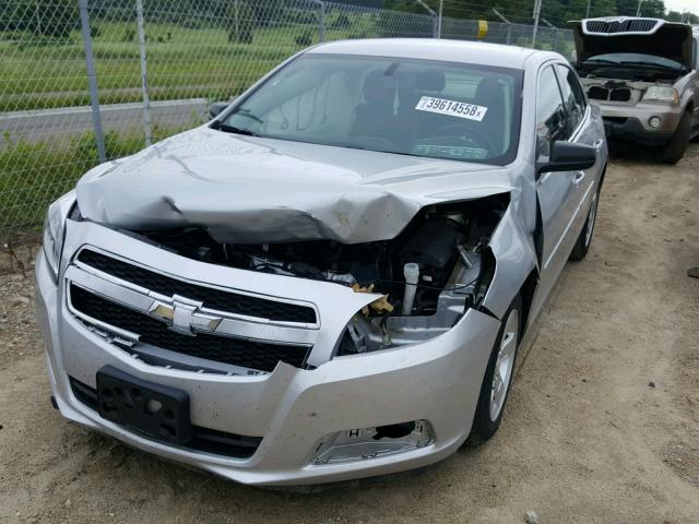 1G11B5SAXDF356131 - 2013 CHEVROLET MALIBU LS SILVER photo 2