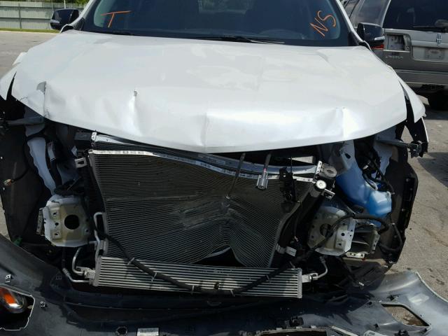 1GNERKKW0JJ114561 - 2018 CHEVROLET TRAVERSE P WHITE photo 9