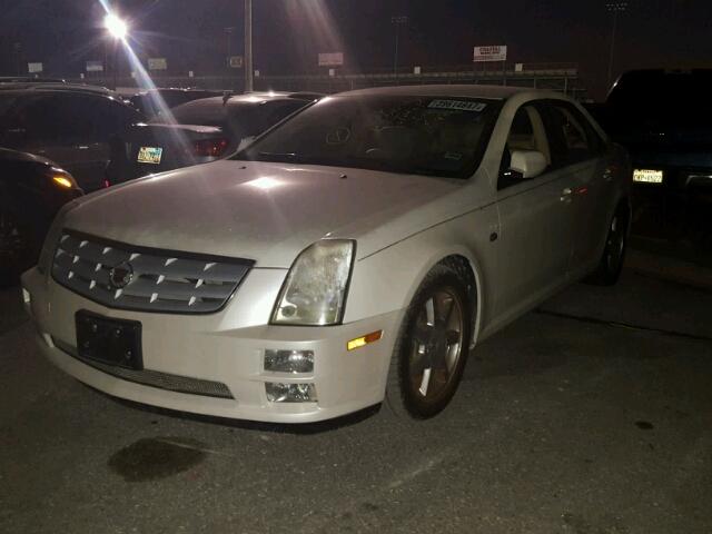 1G6DW677350180610 - 2005 CADILLAC STS WHITE photo 2