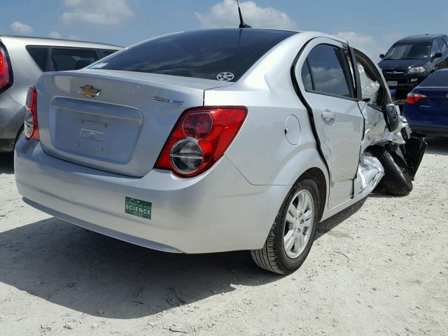 1G1JA5SH4C4230664 - 2012 CHEVROLET SONIC LS 银色 照片 4