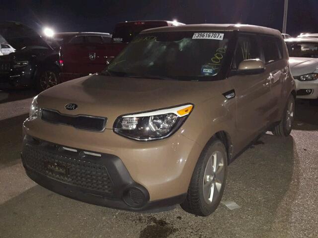 KNDJN2A27F7174200 - 2015 KIA SOUL BROWN photo 2