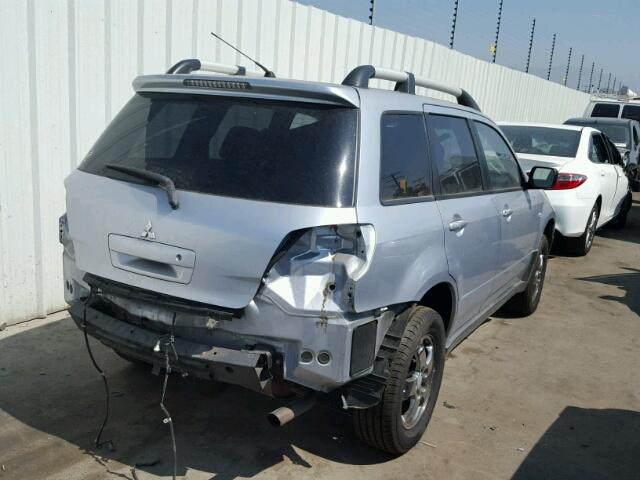 JA4LZ31F56U048578 - 2006 MITSUBISHI OUTLANDER GRAY photo 4