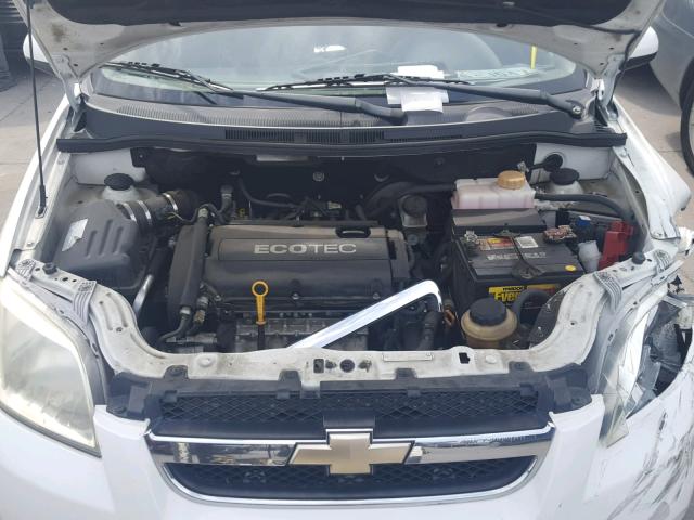 KL1TD5DE6AB063251 - 2010 CHEVROLET AVEO LS WHITE photo 7