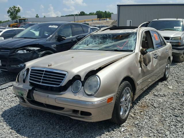 WDBJF70J7YB142266 - 2000 MERCEDES-BENZ E 430 GOLD photo 2