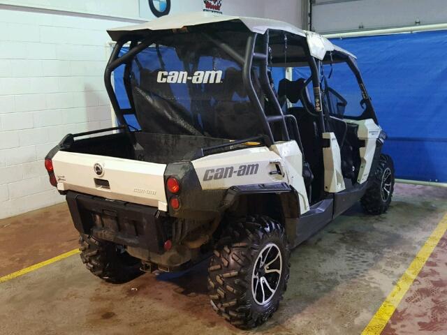 3JBKUAP24FJ000071 - 2015 CAN-AM COMMANDER WHITE photo 4