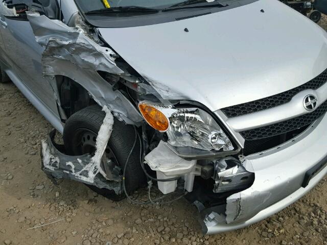 JTKKT624565015388 - 2006 TOYOTA SCION XA SILVER photo 9