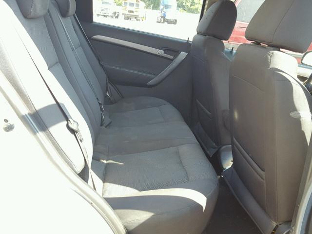 KL1TD56E19B357164 - 2009 CHEVROLET AVEO LS SILVER photo 6