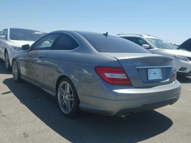 WDDGJ4HB8CF815739 - 2012 MERCEDES-BENZ C 250 GRAY photo 3