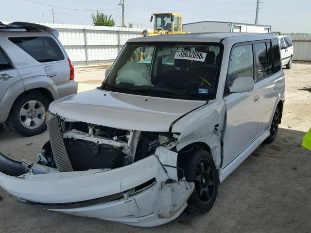 JTLKT324154025866 - 2005 TOYOTA SCION XB Ақ фото 2