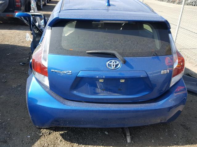 JTDKDTB37F1107149 - 2015 TOYOTA PRIUS C BLUE photo 9