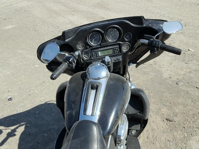 1HD1KEM17CB695244 - 2012 HARLEY-DAVIDSON FLHTK ELEC 黑色 照片 5