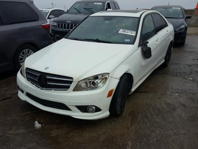 WDDGF56X58R027836 - 2008 MERCEDES-BENZ C 350 WHITE photo 2