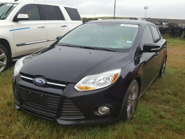 1FADP3F28EL270421 - 2014 FORD FOCUS BLACK photo 2