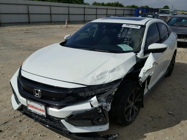 SHHFK7H9XJU224720 - 2018 HONDA CIVIC SPOR WHITE photo 2