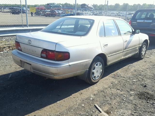 4T1BG12K7TU796313 - 1996 TOYOTA CAMRY DX BEIGE photo 4