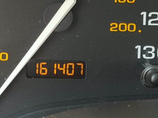 1G8ZY12702Z188060 - 2002 SATURN SC2 BURGUNDY photo 8