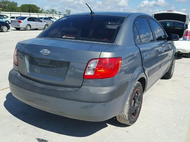 KNADE123966072303 - 2006 KIA RIO GRAY photo 4