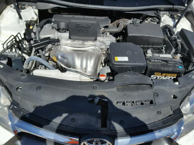 4T4BF1FK2GR547782 - 2016 TOYOTA CAMRY LE WHITE photo 7