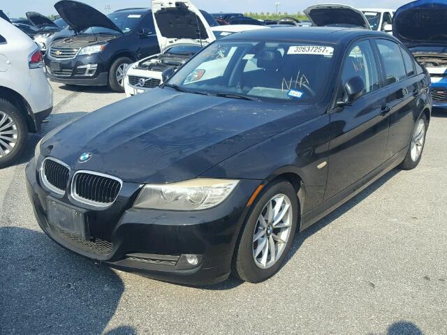 WBAPH7G58ANM49980 - 2010 BMW 328 I BLACK photo 2