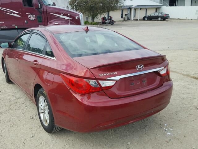 5NPEB4AC2DH713037 - 2013 HYUNDAI SONATA GLS RED photo 3