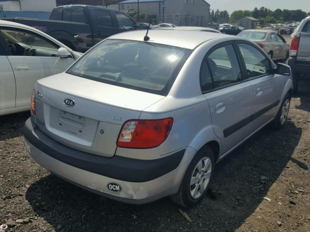 KNADE123266121941 - 2006 KIA RIO SILVER photo 4