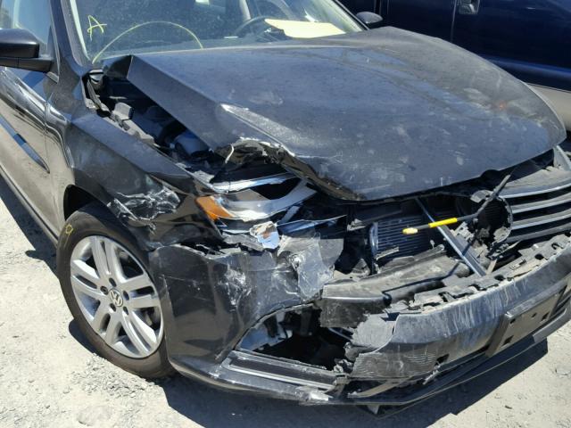 3VW2K7AJ3FM215510 - 2015 VOLKSWAGEN JETTA BASE BLACK photo 9