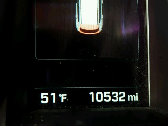 5XYZU3LB4HG481810 - 2017 HYUNDAI SANTA FE S 白色 照片 8