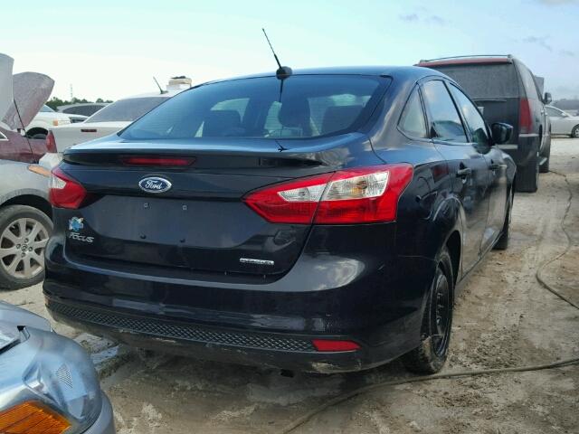 1FADP3E29EL108881 - 2014 FORD FOCUS S BLACK photo 4