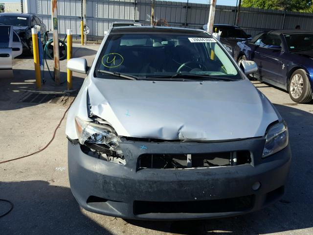 JTKDE167050039510 - 2005 TOYOTA SCION TC ვერცხლისფერი ფოტო 9
