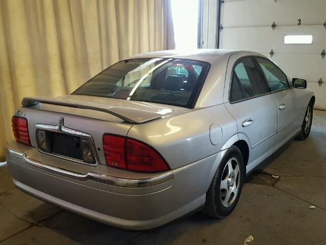 1LNHM87A8YY751280 - 2000 LINCOLN LS ვერცხლისფერი ფოტო 4