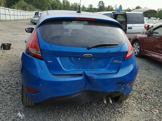 3FADP4EJ4CM146348 - 2012 FORD FIESTA SE BLUE photo 9