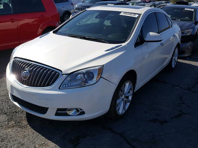 1G4PS5SK6F4134058 - 2015 BUICK VERANO WHITE photo 2