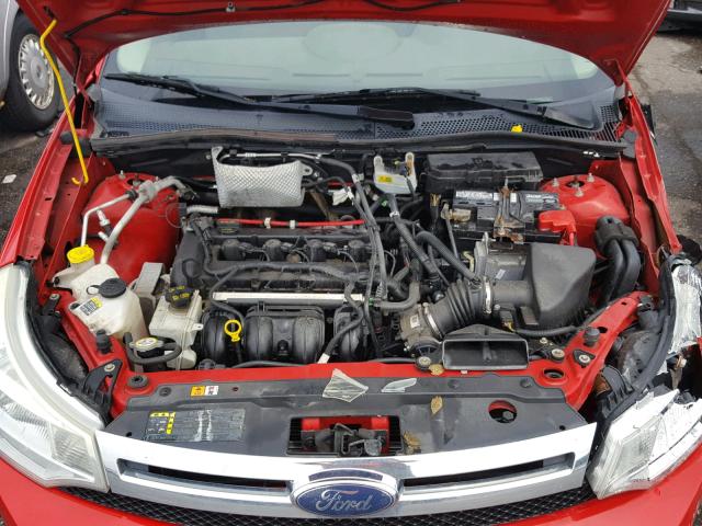 1FAHP34N58W141036 - 2008 FORD FOCUS S/SE RED photo 7