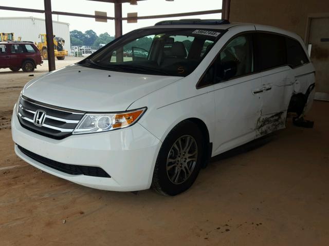 5FNRL5H6XDB090592 - 2013 HONDA ODYSSEY EX WHITE photo 2