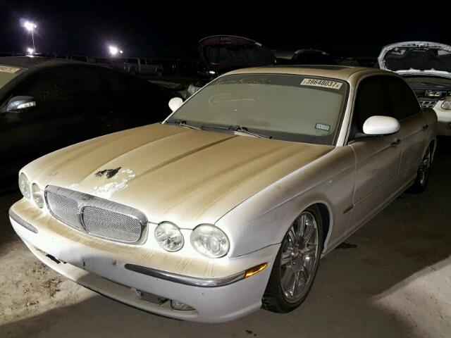 SAJWA79CX5SG39211 - 2005 JAGUAR XJ8 L WHITE photo 2