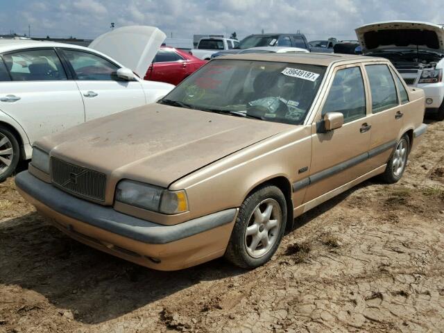 YV1LS5542T2294116 - 1996 VOLVO 850 BASE GOLD photo 2