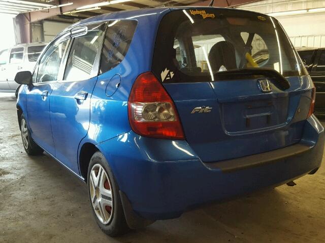 JHMGD37488S051645 - 2008 HONDA FIT BLUE photo 3