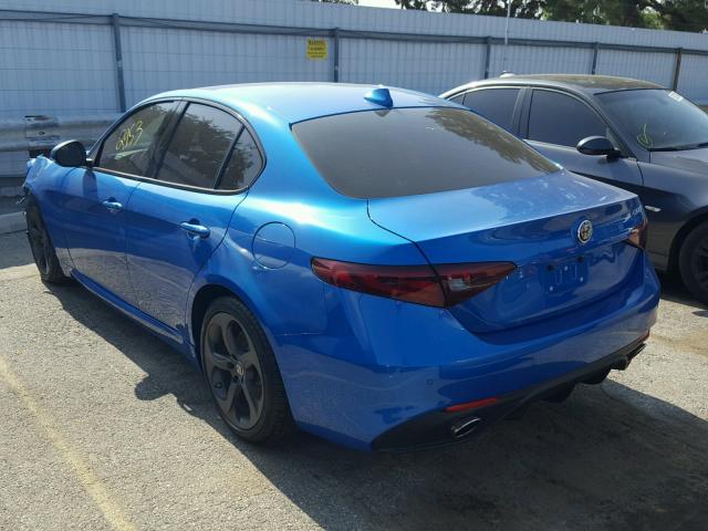 ZARFAEBN3H7559807 - 2017 ALFA ROMEO GIULIA BLUE photo 3