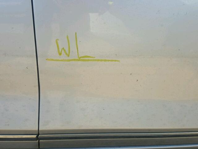 1G4GC5EC8BF218558 - 2011 BUICK LACROSSE SILVER photo 9