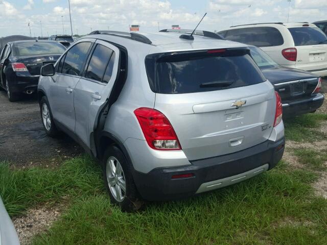 3GNCJLSB2FL256377 - 2015 CHEVROLET TRAX 1LT SILVER photo 3