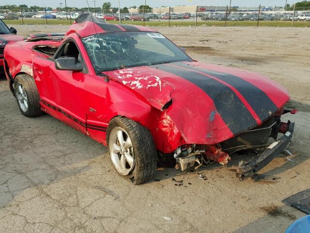 1ZVFT82H375270272 - 2007 FORD MUSTANG RED photo 1